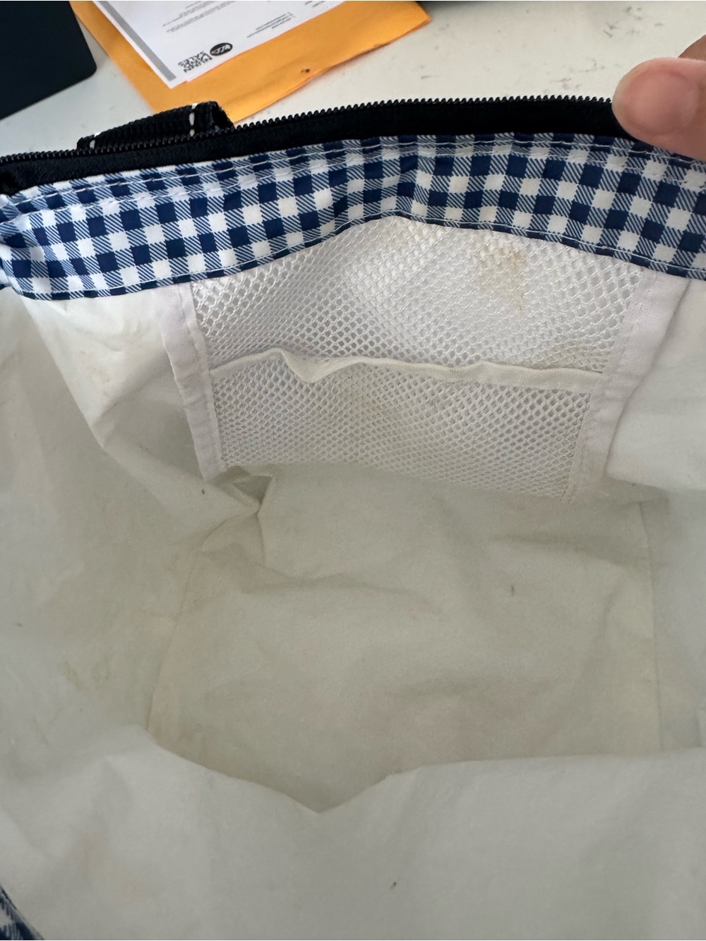 SCOUT Navy Gingham lunch Bag - Picture 3 of 4